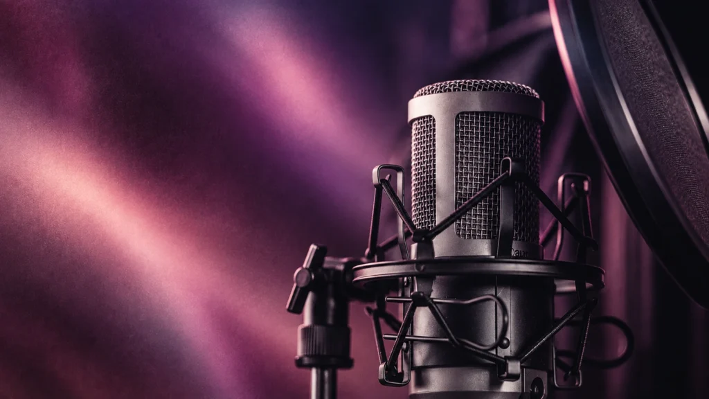 AT2020 microphone and pop filter